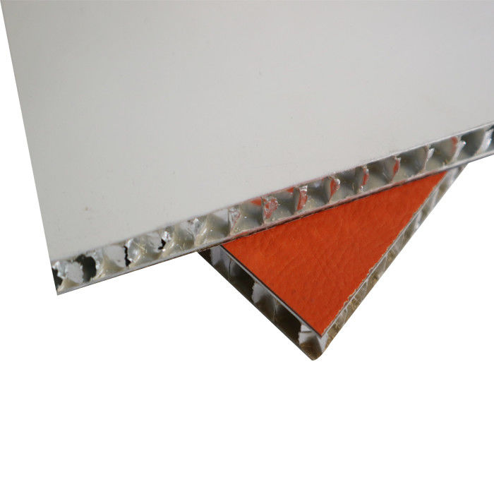 Hoog - dichtheid 5,7 Lbs/Ft3-de Comités van de Aluminiumhoningraat ruimte voor Vliegtuigenbinnenland